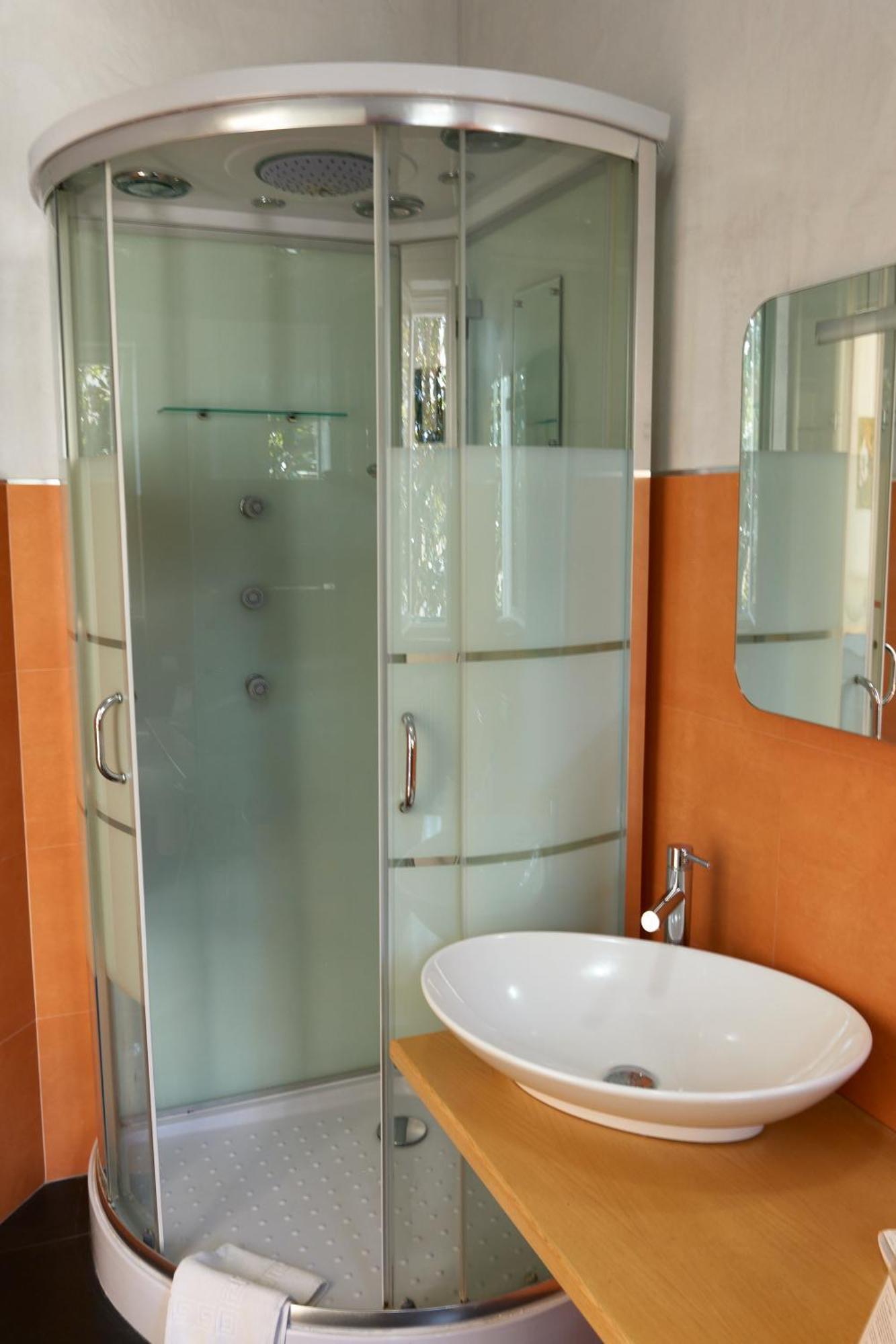 Il Giardino Di Flora Con Piscina Hotell Lecce Eksteriør bilde
