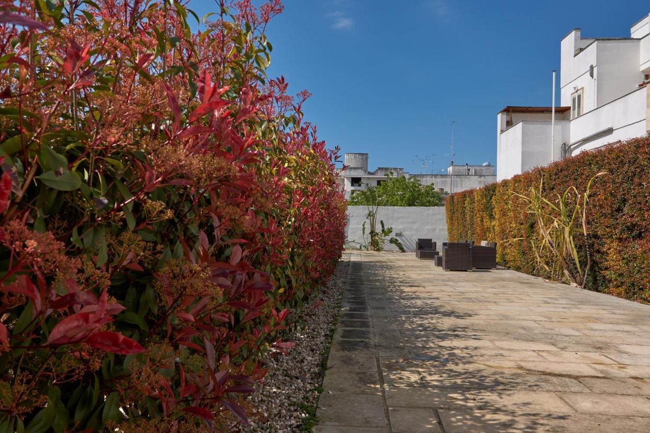 Il Giardino Di Flora - Piscina & Jacuzzi Hotell Lecce Eksteriør bilde